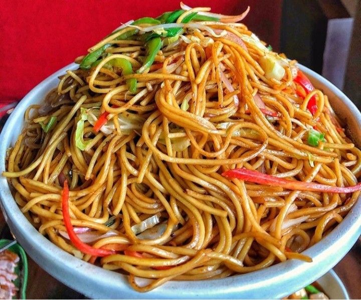 Chowmein🟩 ( DILLI CAFÉ )