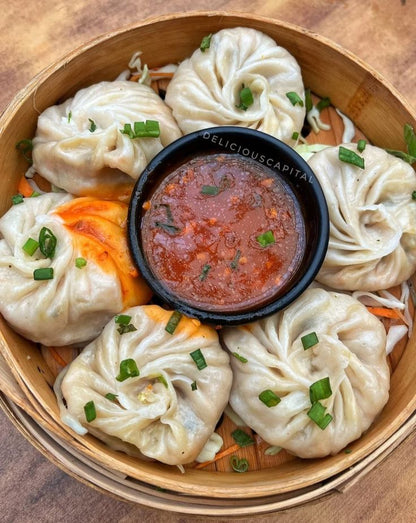Chicken Steam Momos (8 pcs)🟥( DILLI CAFÉ )