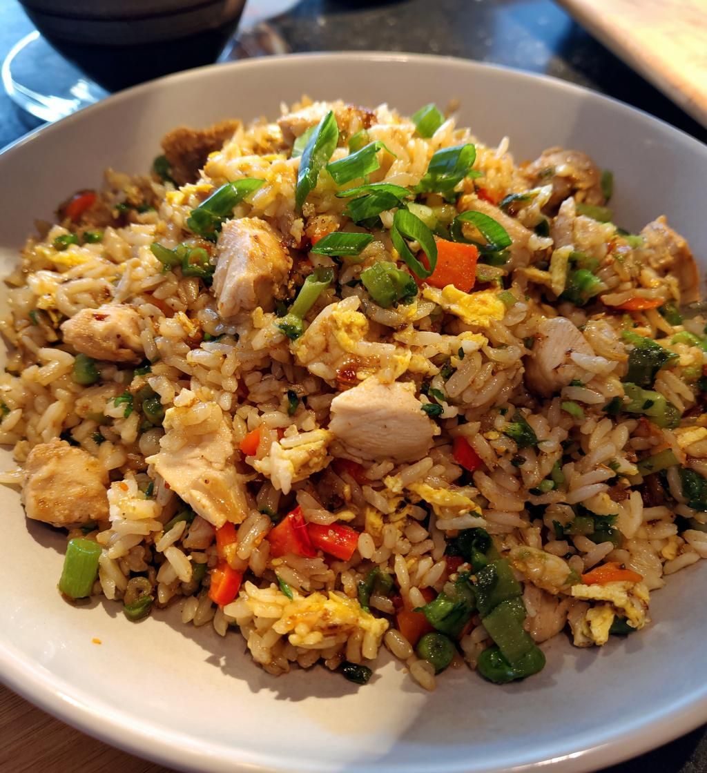 Chicken Fried Rice🟥( DILLI CAFÉ )